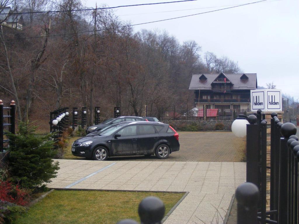 Hotel Hillden Lodge&Restaurant Drumu Carului Exterior foto